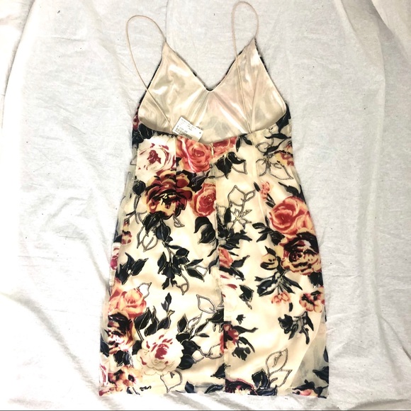 Mini Dress with Floral Multicolour Velvet Pattern - Picture 11 of 16